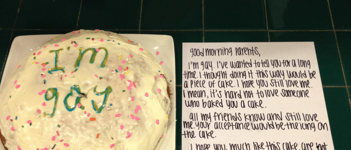 Laurel comes out via cake