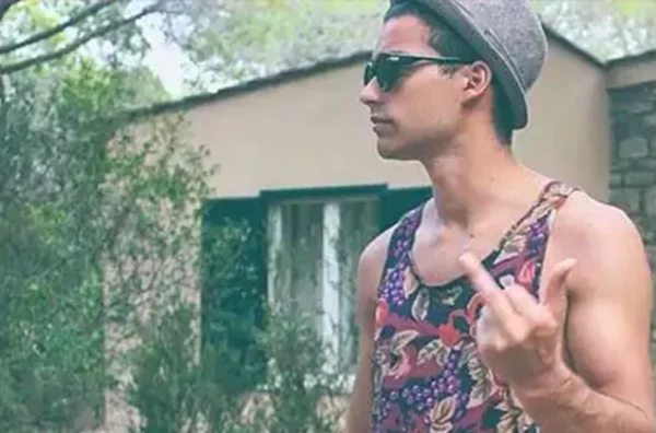 Eric Saade - Finger to Homophobia